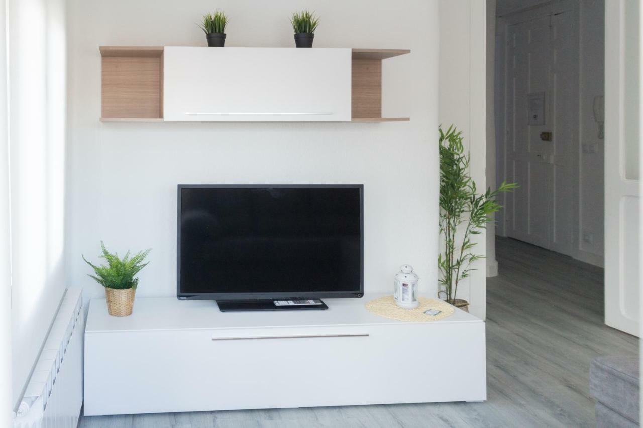 Apartamento Del Sueno Con Aire Acondicionado ログローニョ エクステリア 写真